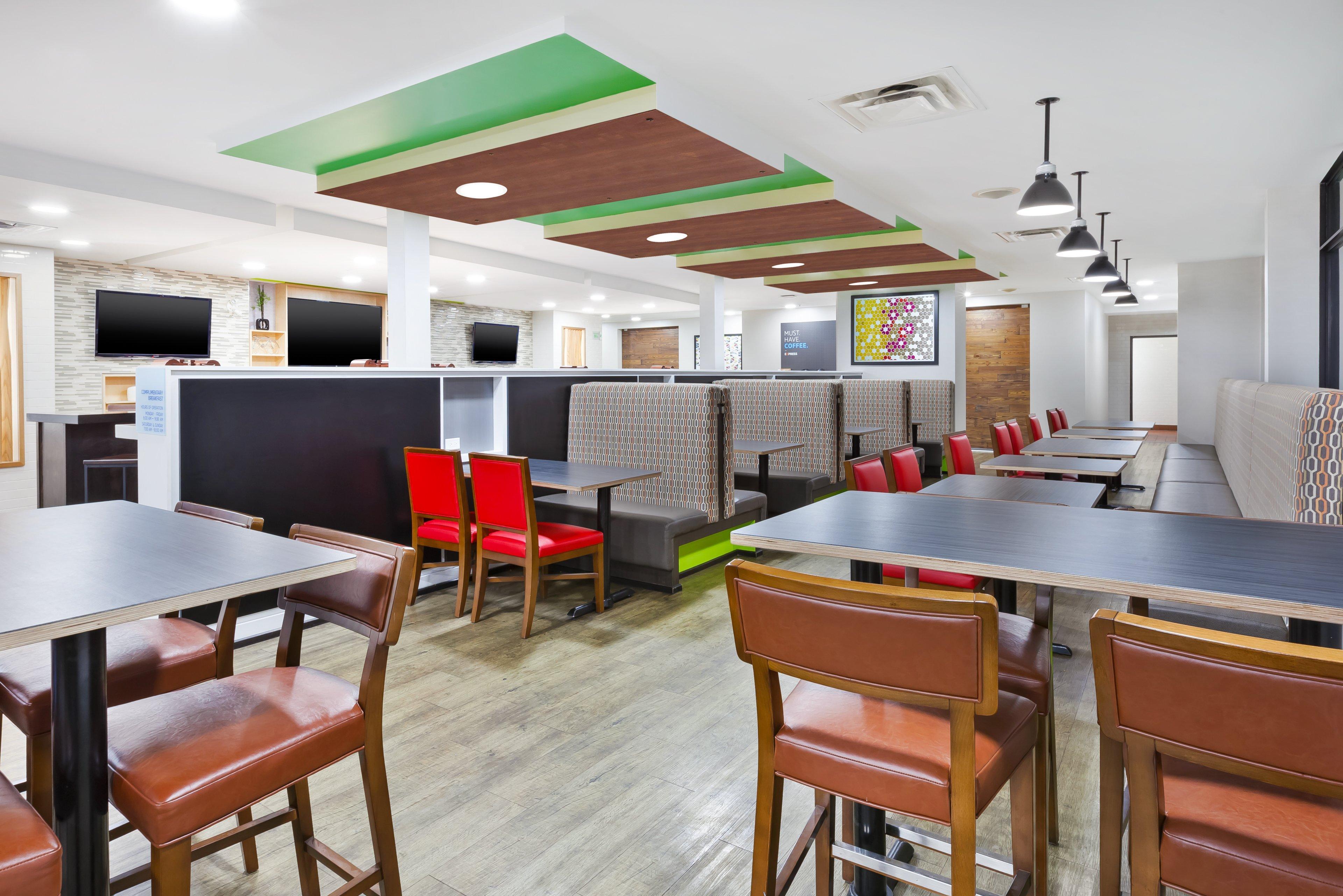 Holiday Inn Express Winnipeg Airport - Polo Park By Ihg Exterior foto